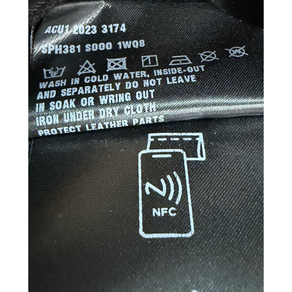 Prada Re-Nylon Black Pants - Picture 9 of 16